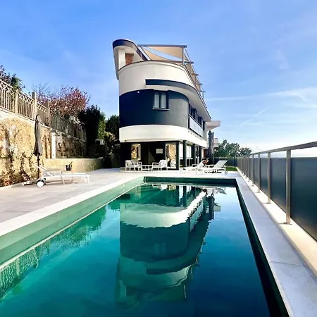 Βίλα Beautiful Palazzo Blue - *