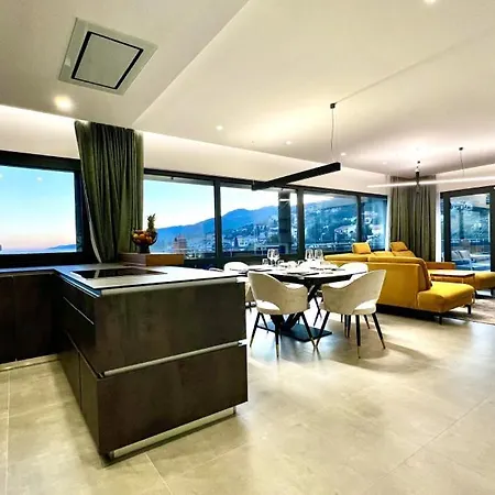 Beautiful Palazzo Blue - Villa Opatija