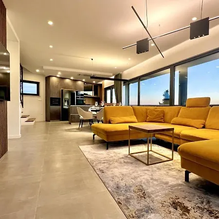 Beautiful Palazzo Blue - Abbázia
