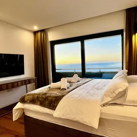 Beautiful Palazzo Blue - Opatija