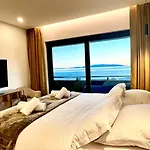 Beautiful Palazzo Blue - וילה *