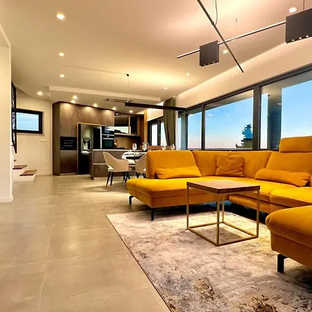Beautiful Palazzo Blue - וילה *
